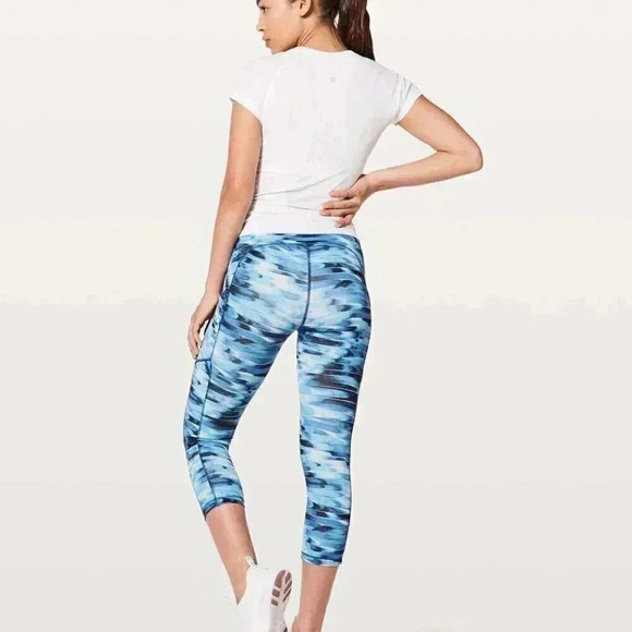 Lululemon Speed Up tidal multi stretch run training yoga athletic crop tights  4 - Picture 4 of 4